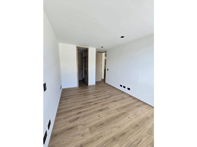 Apartamento de 2 alcobas en venta en Sajonia, Rionegro, 140 m² · foto 6 de 13