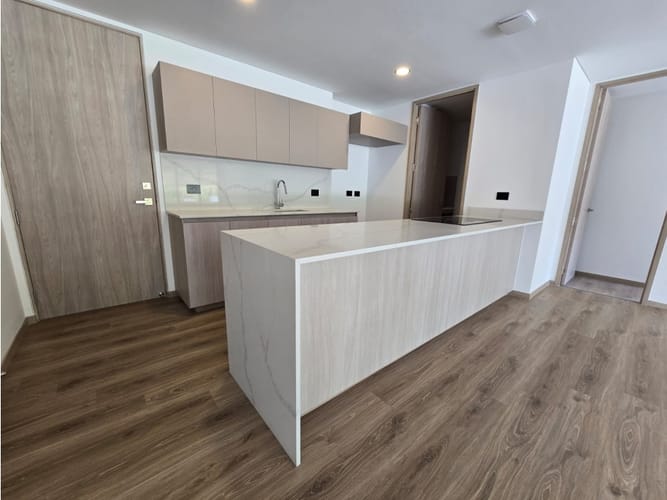 Apartamento de 2 alcobas en venta en Sajonia, Rionegro, 140 m² · foto 12 de 13