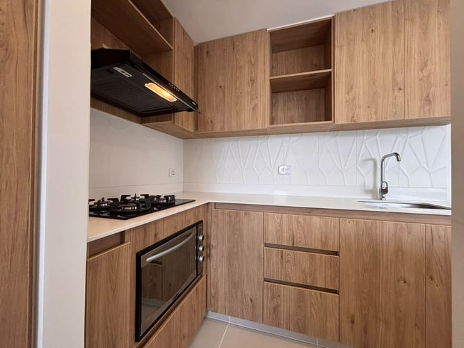 Apartamento de 3 alcobas en arriendo en Camino Verde, Envigado, 82 m² · foto 4 de 17