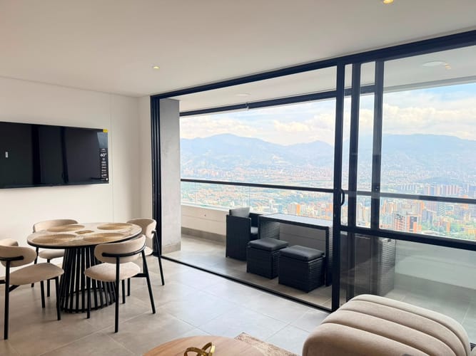 Apartamento de 1 alcoba en arriendo en El Poblado, Medellín, 74 m² · foto 3 de 14