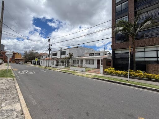 Casa en venta en Las Villas, Bogotá · foto 5 de 10