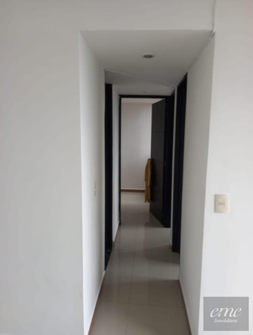 Apartamento de 3 alcobas en venta en Robledo, Medellín, 40 m² · foto 7 de 11