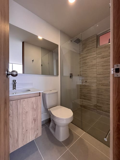 Apartamento de 3 alcobas en arriendo en Camino Verde, Envigado, 82 m² · foto 13 de 17