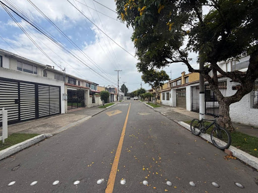 Casa en venta en Las Villas, Bogotá · foto 23 de 23