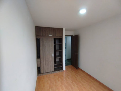 Apartamento en venta en Quinta Paredes, Bogotá · foto 9 de 19