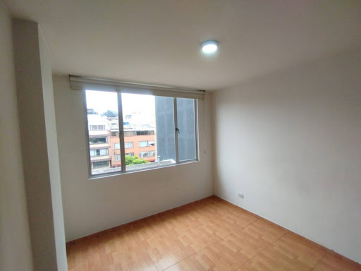 Apartamento en venta en Quinta Paredes, Bogotá · foto 17 de 19