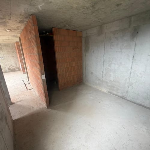 Apartamento de 2 alcobas en venta en Bucaros, Bello, 50 m² · foto 2 de 10