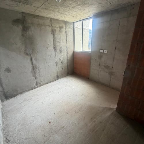 Apartamento de 2 alcobas en venta en Bucaros, Bello, 50 m² · foto 3 de 10
