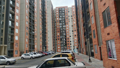 Apartamento en venta en La Laguna Fontibon, Bogotá · foto 3 de 24