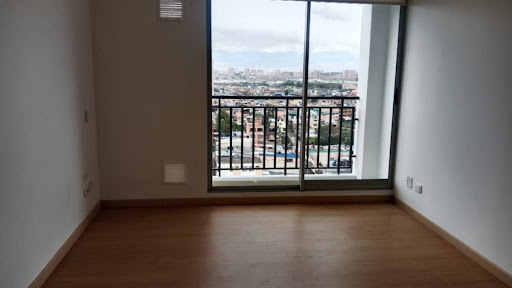 Apartamento en venta en La Laguna Fontibon, Bogotá · foto 4 de 24