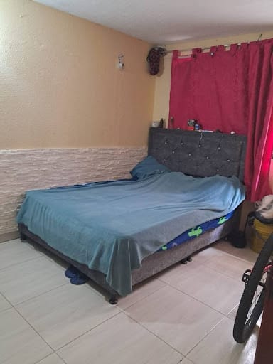 Casa de 10 alcobas en venta en El Portal De Patio Bonito, Bogotá, 385 m² · foto 4 de 19