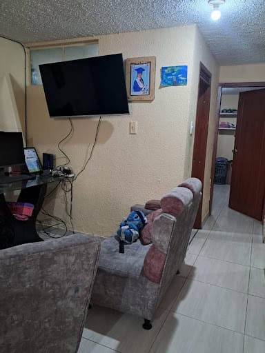 Casa de 10 alcobas en venta en El Portal De Patio Bonito, Bogotá, 385 m² · foto 17 de 19