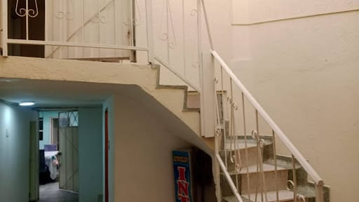 Casa de 8 alcobas en venta en Almirante Padilla, Bogotá, 256 m² · foto 2 de 18