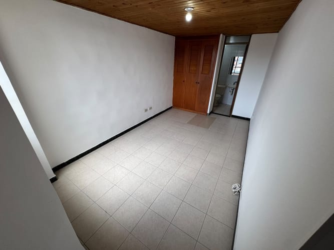 Apartamento de 3 alcobas en arriendo en Villa Luz, Bogotá, 52 m² · foto 23 de 24