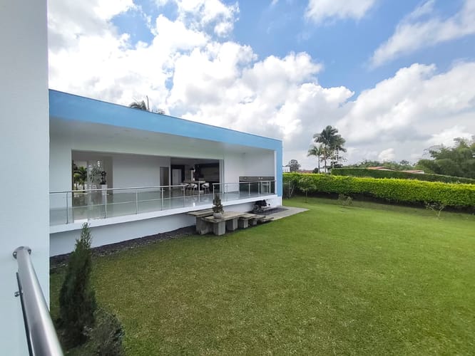 Casa de 5 alcobas en venta en Tribunas Corcega, Pereira, 576 m² · foto 5 de 19