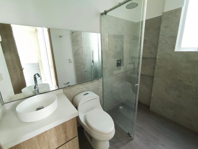 Casa de 5 alcobas en venta en Tribunas Corcega, Pereira, 576 m² · foto 16 de 19