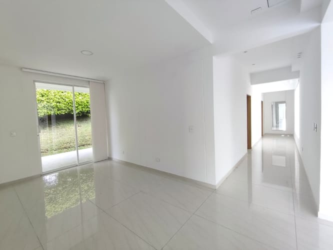 Casa de 5 alcobas en venta en Tribunas Corcega, Pereira, 576 m² · foto 18 de 19