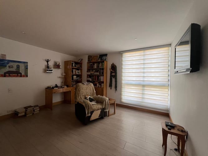 Apartamento de 4 alcobas en venta en El Poblado, Medellín, 214 m² · foto 5 de 10