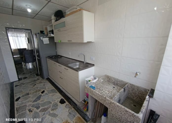 Apartamento de 4 alcobas en venta en Santa Teresita, Pereira, 115 m² · foto 4 de 9