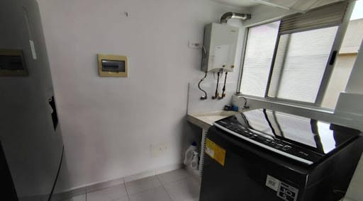 Apartamento de 3 alcobas en venta en Lusitania, Madrid, 84 m² · foto 6 de 22