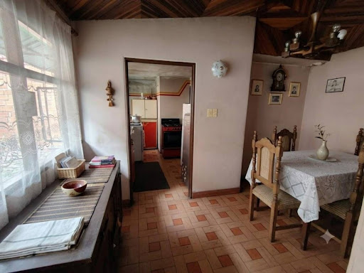 Casa en venta en El Carmen, Bogotá · foto 8 de 18
