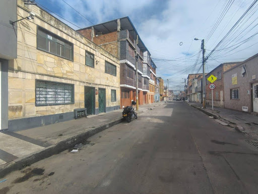 Casa en venta en El Carmen, Bogotá · foto 11 de 18
