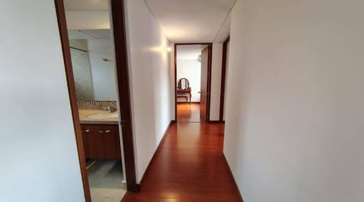 Apartamento de 3 alcobas en venta en Lusitania, Madrid, 84 m² · foto 11 de 22