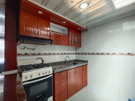 Apartamento de 3 alcobas en venta en Centro, Soacha, 77 m² · foto 9 de 24
