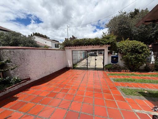 Casa en venta en Las Villas, Bogotá · foto 2 de 23