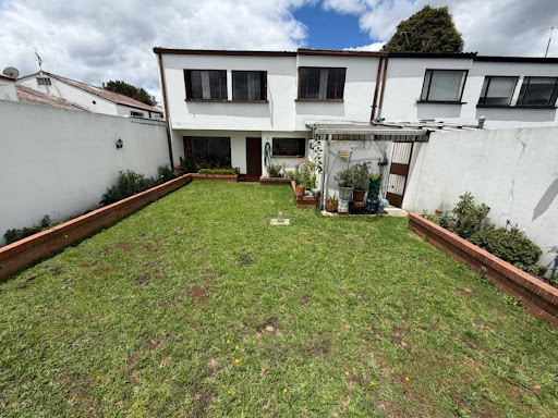 Casa en venta en Las Villas, Bogotá · foto 9 de 23