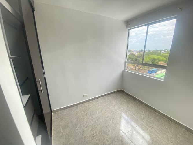 Apartamento de 2 alcobas en venta en Villa Del Prado, Cali, 55 m² · foto 4 de 8