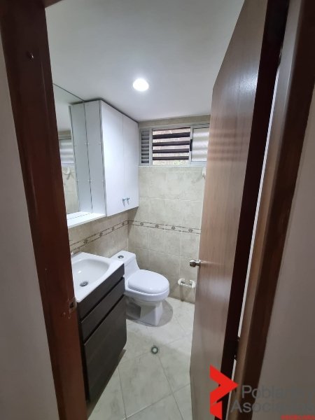 Apartamento en arriendo en El Poblado, Medellín · foto 9 de 16