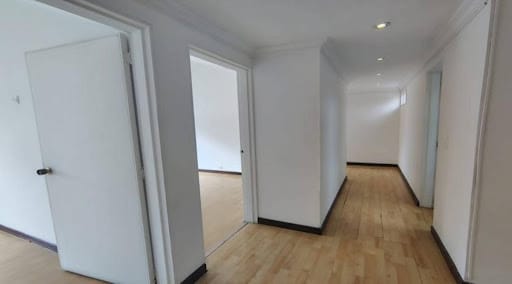Casa en venta en Alhambra, Bogotá · foto 3 de 24
