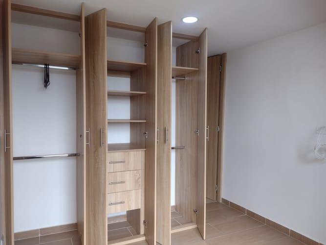 Apartamento de 2 alcobas en venta en San Pedro, Madrid, 51 m² · foto 17 de 24