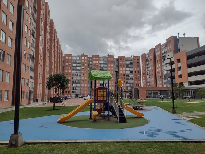 Apartamento de 2 alcobas en venta en San Pedro, Madrid, 51 m² · foto 4 de 24