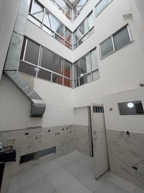 Casa de 20 alcobas en arriendo en Engativá, Bogotá, 700 m² · foto 11 de 15