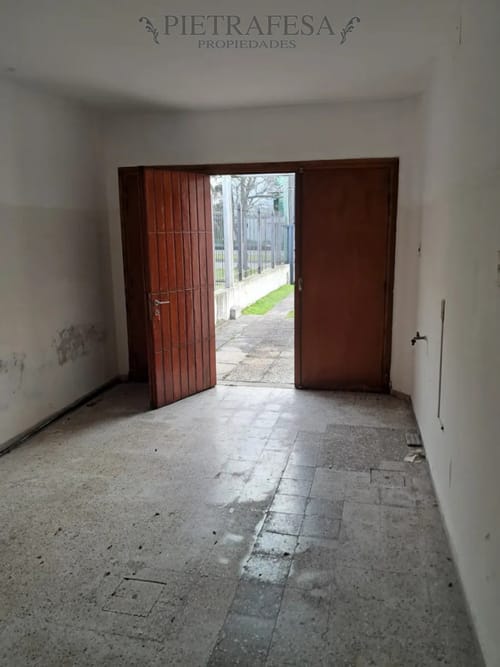 Casa en alquiler, 2 dormitorios, 1 baño, patio, garaje. Punta Carretas. · Foto 5