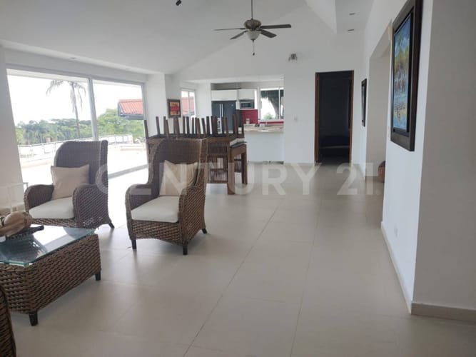 Finca en venta en Puente Amarillo, Villavicencio, 970 m² · foto 3 de 17