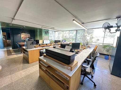 Oficina en venta en La Linde, Medellín, 127 m² · foto 2 de 16