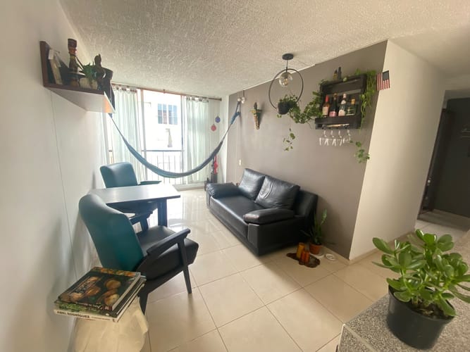 Apartamento de 3 alcobas en venta en Salomia, Cali, 47 m² · foto 2 de 10