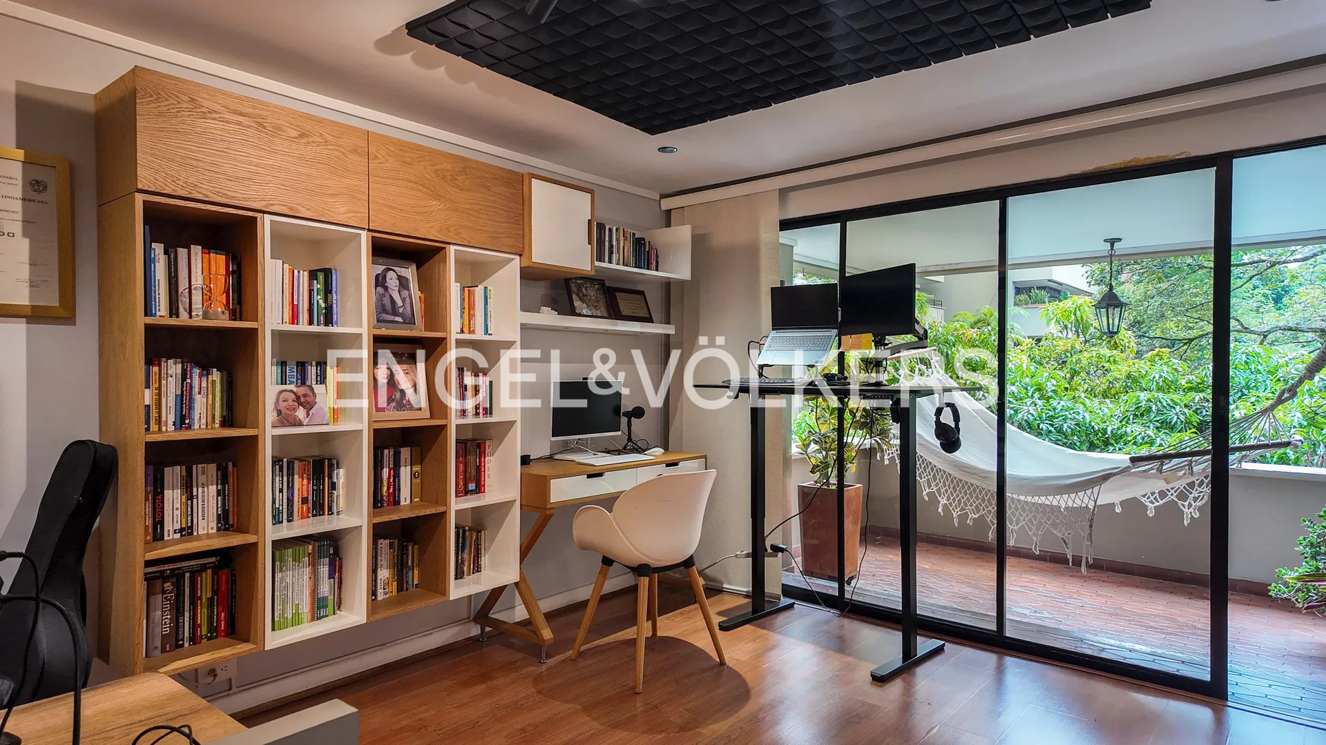 Apartamento en arriendo en Provenza, Medellín · foto 8 de 16