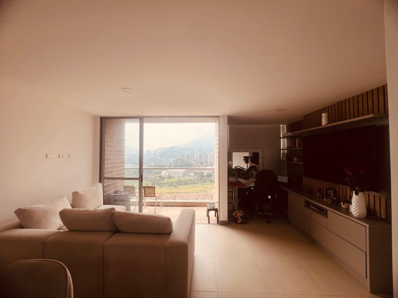 Apartamento en venta en Ditaires, Itagüí · foto 7 de 9