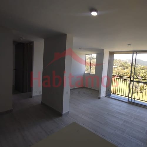 Apartamento de 2 alcobas en venta en San Antonio, Guarne, 51 m² · foto 2 de 11