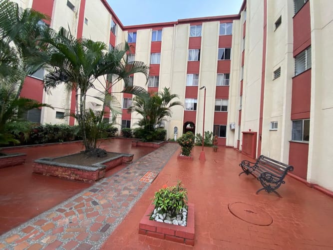 Apartamento de 3 alcobas en venta en Prados Del Norte, Cali, 56 m² · foto 3 de 18