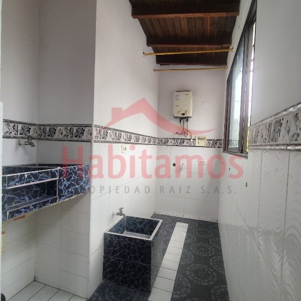 Apartamento en arriendo en Santa Lucia, Medellín · foto 11 de 13
