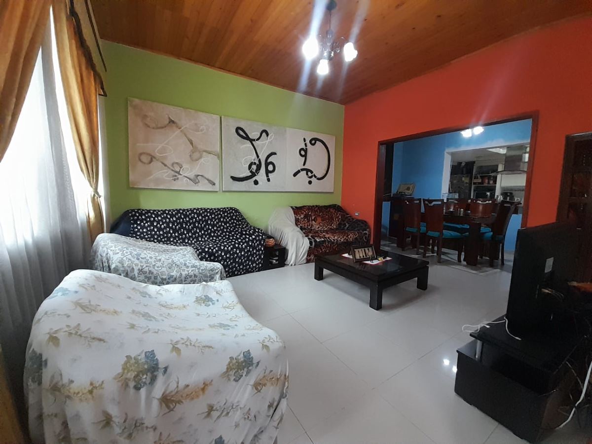 Casa en venta en Barrios Unidos, Bogotá · foto 3 de 24