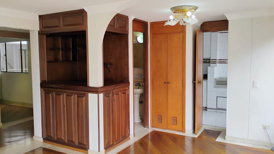 Apartamento de 3 alcobas en venta en Colina Campestre, Bogotá, 117 m² · foto 3 de 22