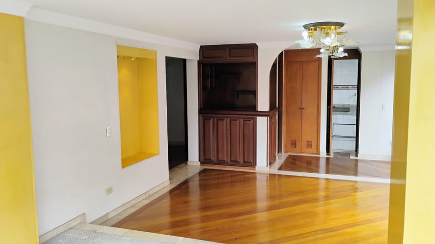 Apartamento de 3 alcobas en venta en Colina Campestre, Bogotá, 117 m² · foto 4 de 22