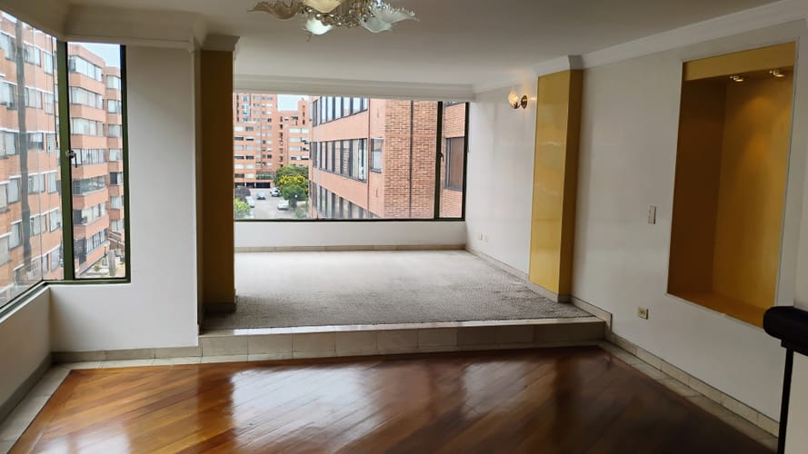 Apartamento de 3 alcobas en venta en Colina Campestre, Bogotá, 117 m² · foto 5 de 22