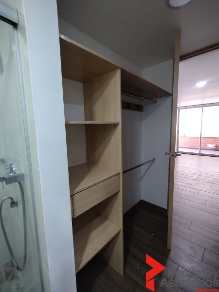 Apartamento en arriendo en Zuñiga, Envigado · foto 9 de 24